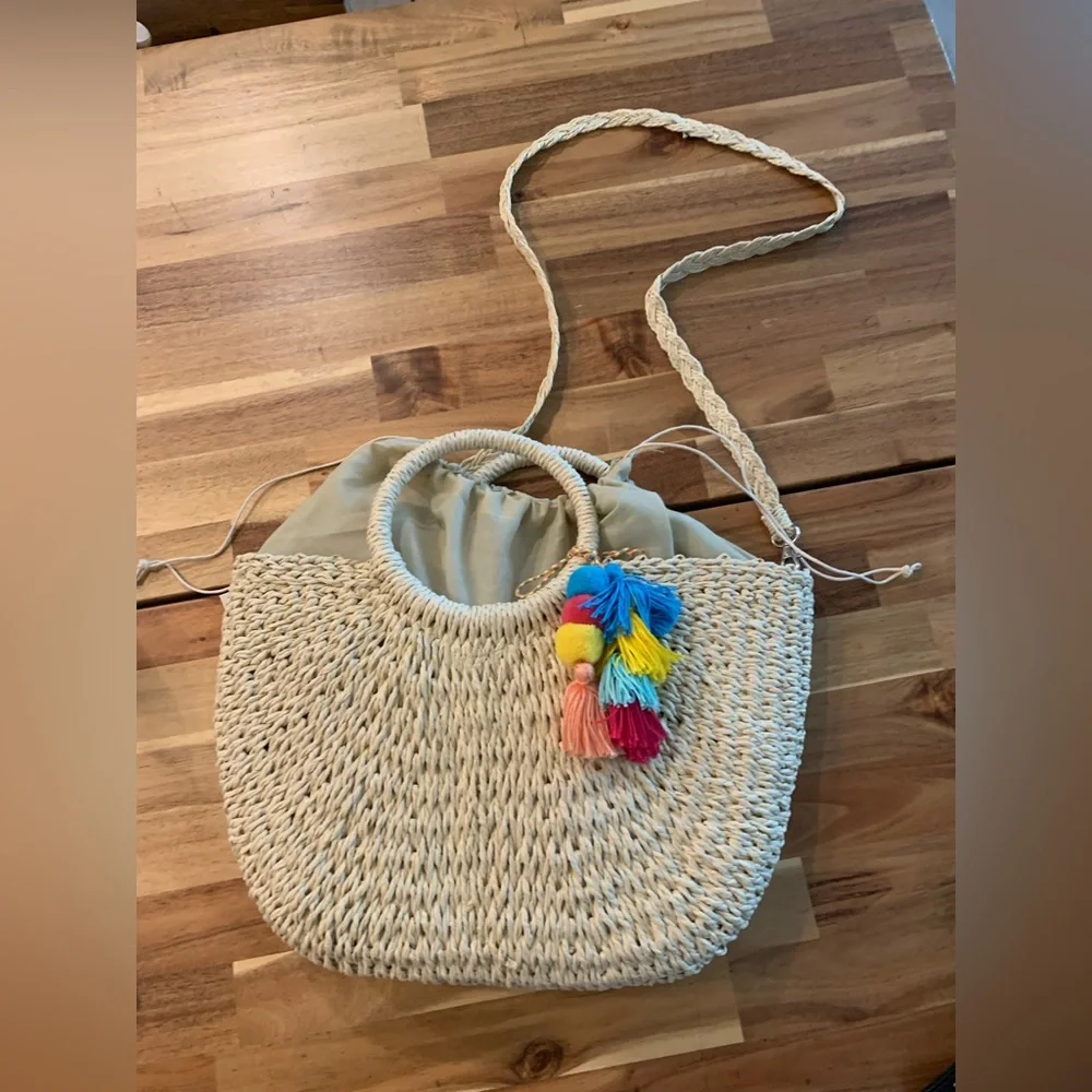 Hand Woven Handbag Boho Style NWT - Picture 3 of 9